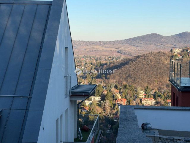 Eladó téglalakás, Budapesten, II. kerületben, Rézsű utcában