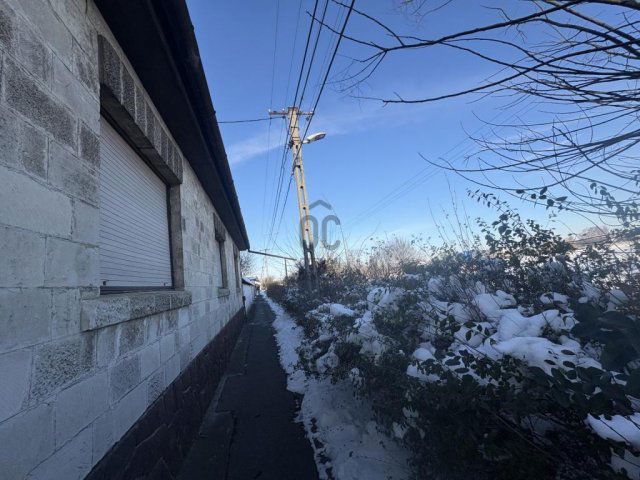 Eladó családi ház, Cegléden 69.9 M Ft, 3 szobás