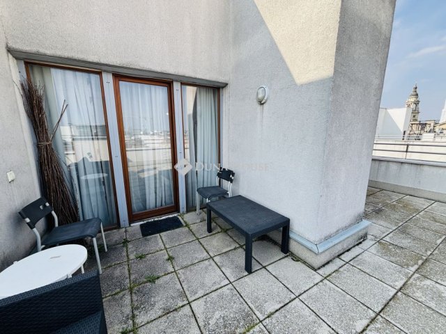 Eladó téglalakás, Budapesten, VI. kerületben 170 M Ft, 2 szobás