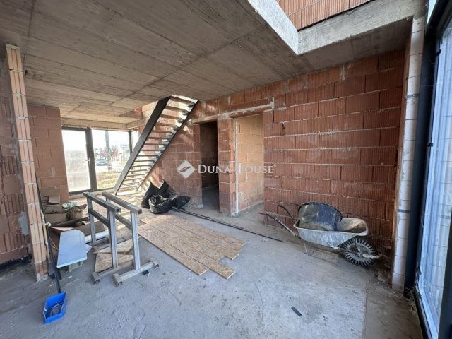 Eladó családi ház, Budapesten, XVIII. kerületben 209 M Ft