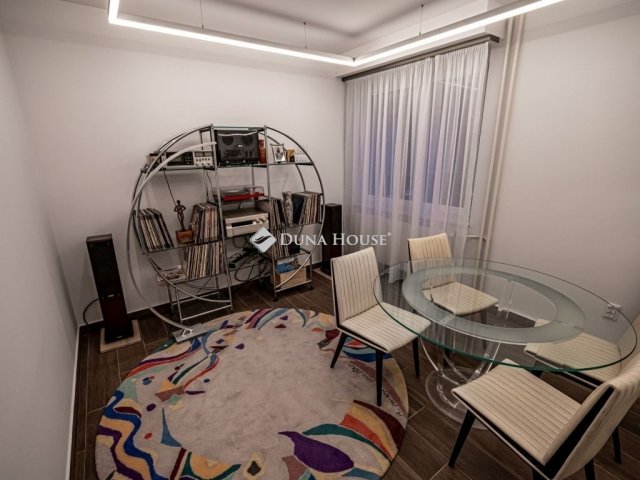 Eladó téglalakás, Budapesten, V. kerületben 98 M Ft, 3 szobás