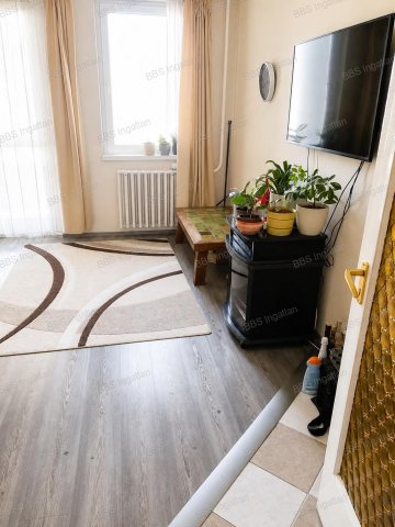 Eladó panellakás, Veszprémben 55 M Ft, 2 szobás