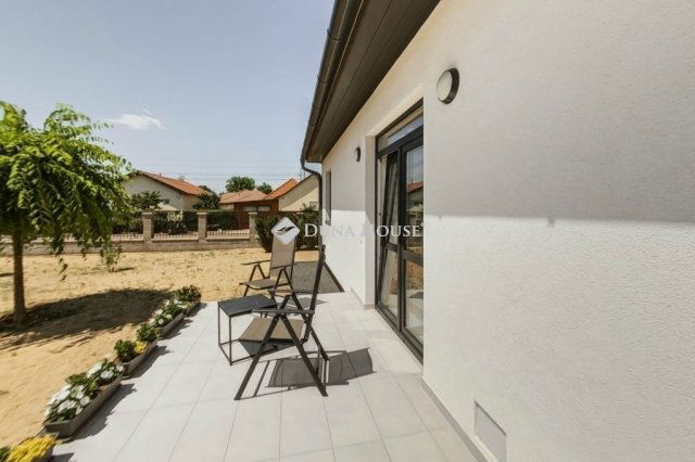 Eladó családi ház, Kecskeméten 89.9 M Ft, 3 szobás