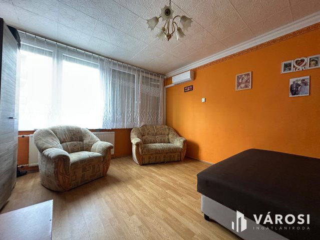 Eladó panellakás, Salgótarjánban 14.95 M Ft, 1+2 szobás