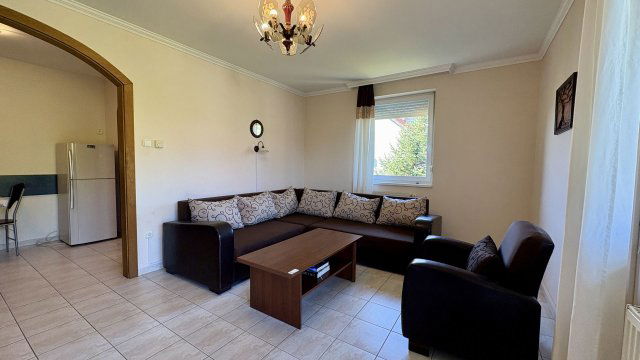 Kiadó téglalakás, albérlet, Debrecenben 250 E Ft / hó, 3 szobás