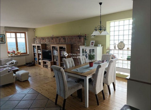 Eladó családi ház, Szadán, Szőlőhegyi utcában 174.9 M Ft
