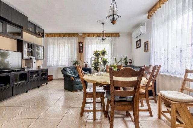 Eladó ikerház, Budapesten, XI. kerületben 189.9 M Ft, 4 szobás