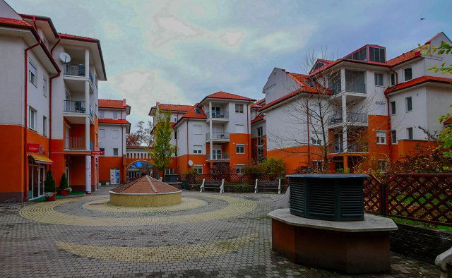 Eladó téglalakás, Hajdúszoboszlón 47.5 M Ft, 1+1 szobás