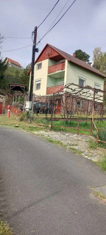 Eladó családi ház, Badacsonytomajon 124.9 M Ft, 5 szobás