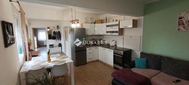 Eladó családi ház, Molnárin 43 M Ft, 2 szobás