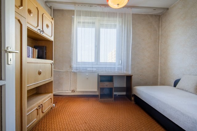 Eladó panellakás, Budapesten, IV. kerületben, Deák Ferenc utcában