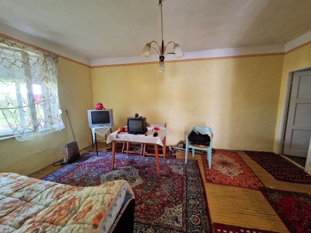 Eladó téglalakás, Szolnokon 25 M Ft, 1 szobás