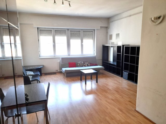 Kiadó téglalakás, albérlet, VII. kerületben, Damjanich utcában