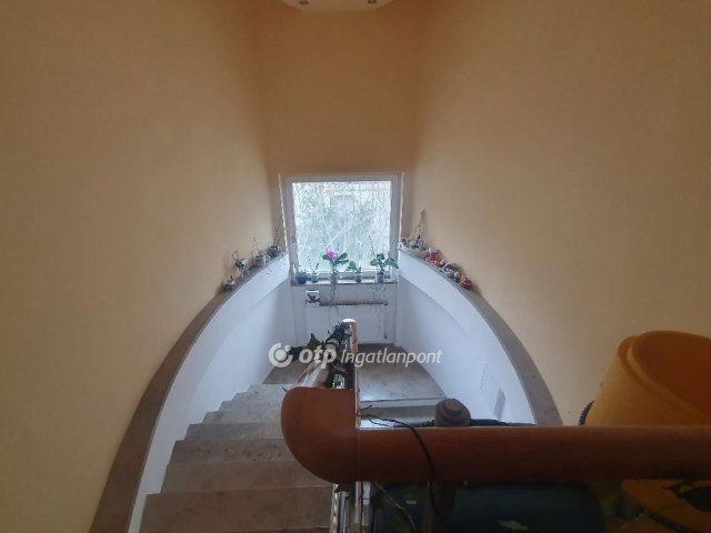Eladó családi ház, Budapesten, II. kerületben 425 M Ft