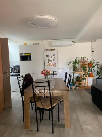 Eladó családi ház, Enyingen 34.9 M Ft, 1+1 szobás