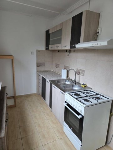 Eladó panellakás, Dabason 59.9 M Ft, 2 szobás