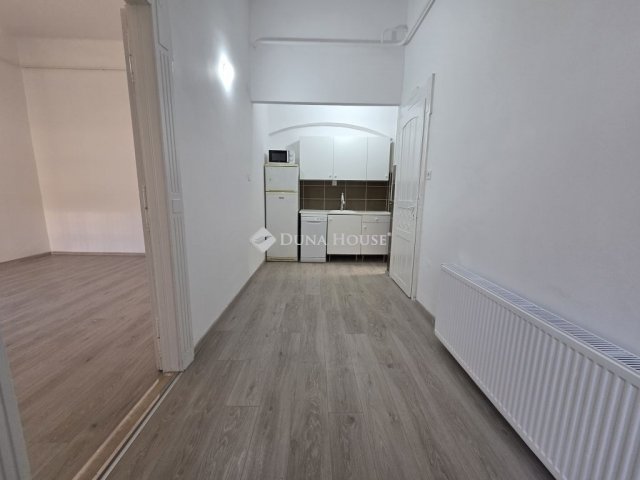 Eladó téglalakás, Budapesten, VII. kerületben 57.9 M Ft