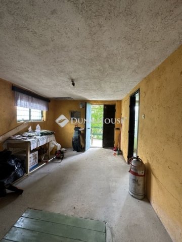 Eladó nyaraló, Várpalotán 14.99 M Ft, 1 szobás