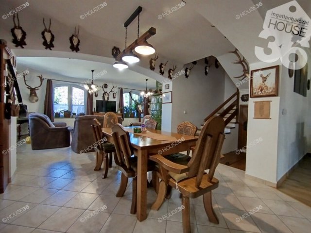 Eladó családi ház, Kerekegyházán 99.5 M Ft, 5 szobás