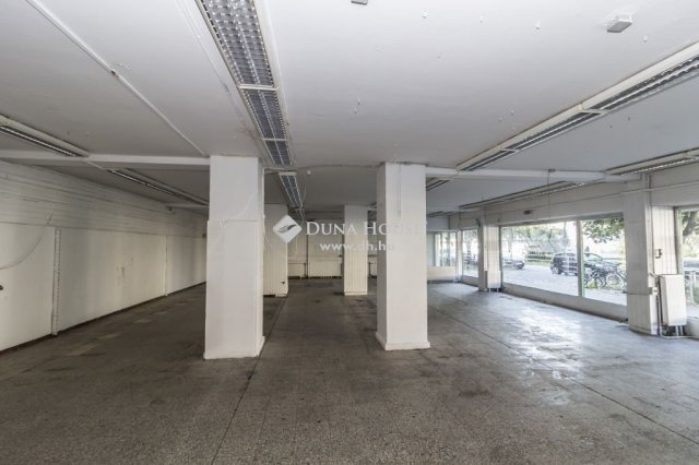 Kiadó üzlethelyiség, Szombathelyen 569 E Ft / hó