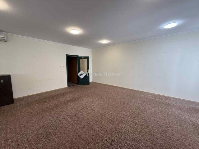 Kiadó iroda, Kecskeméten 140 E Ft / hó / költözzbe.hu