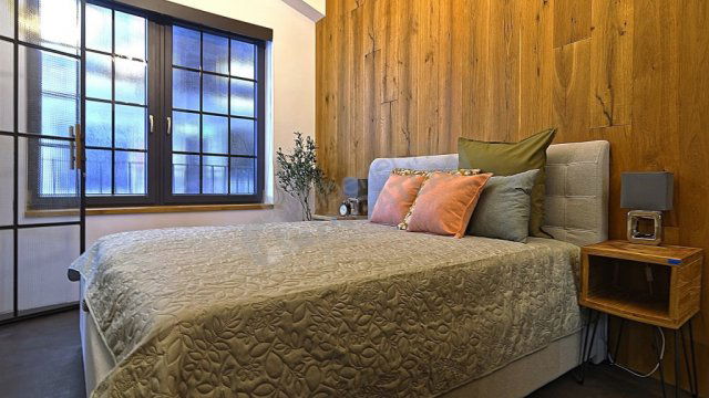 Kiadó téglalakás, albérlet, V. kerületben, Múzeum körúton