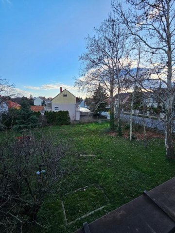 Eladó téglalakás, Balatonfüreden 99 M Ft, 3 szobás