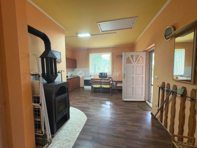 Eladó családi ház, Tiszaörsön, Sugár úton 20.5 M Ft