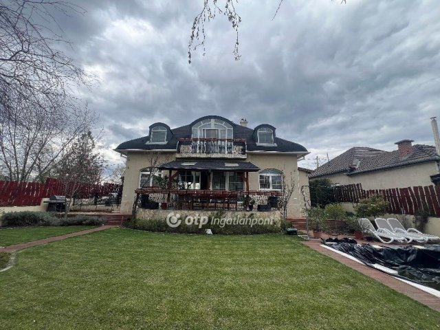 Eladó családi ház, Budapesten, XXI. kerületben 299 M Ft