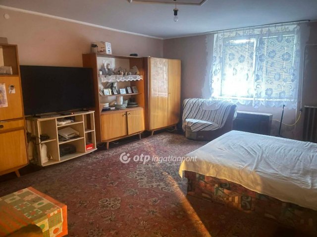 Eladó családi ház, Újkígyóson 24.85 M Ft, 4 szobás