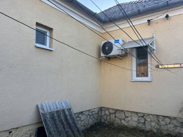 Eladó családi ház, Pápán 42.5 M Ft, 2+1 szobás