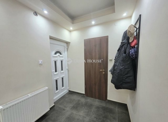 Eladó családi ház, Gyömrőn 120 M Ft, 7 szobás