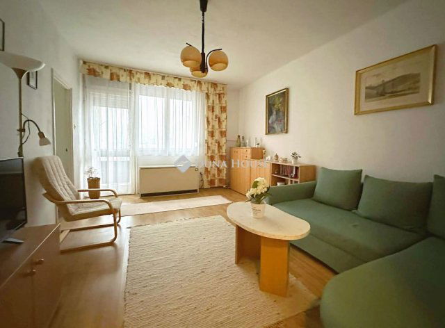 Eladó téglalakás, Balatonfüreden 64.99 M Ft, 2 szobás