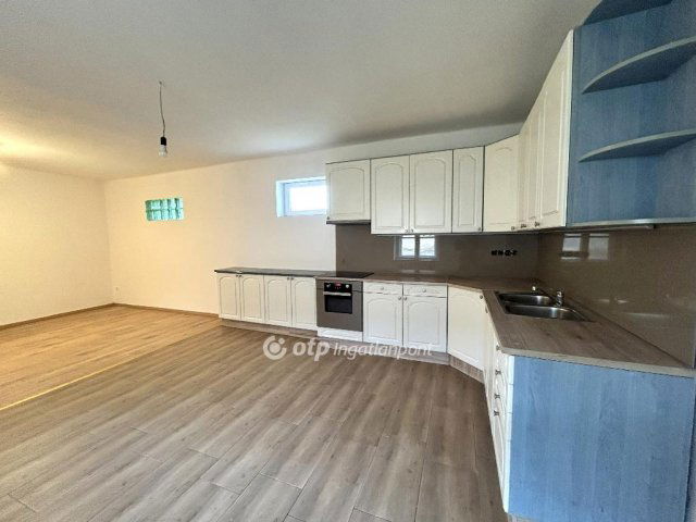 Eladó családi ház, Iregszemcsén 28.9 M Ft, 3 szobás