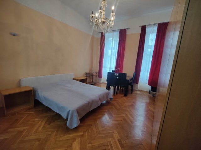 Kiadó téglalakás, albérlet, VII. kerületben, Dohány utcában