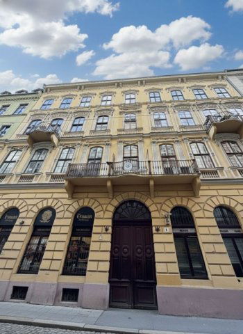 Eladó téglalakás, Budapesten, VI. kerületben 94.9 M Ft, 2 szobás