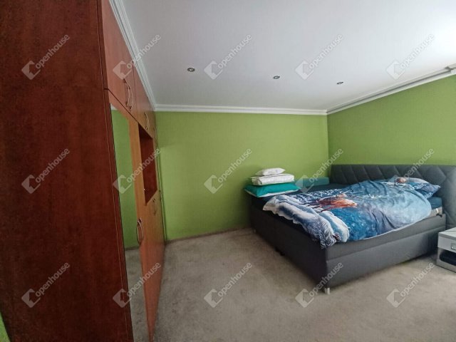 Eladó családi ház, Debrecenben 88 M Ft, 4 szobás