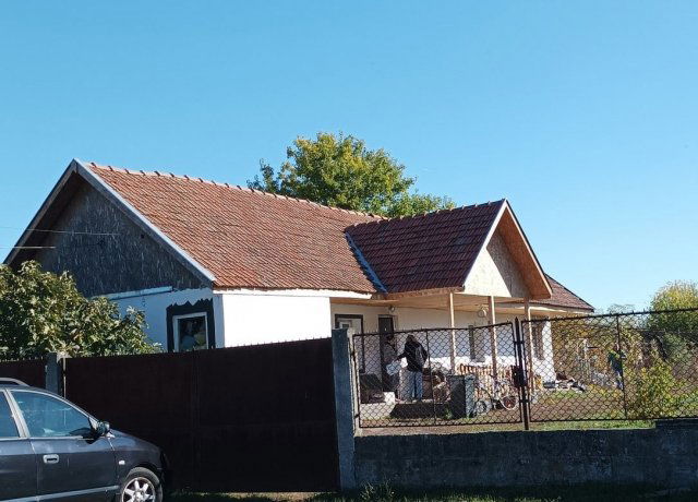 Eladó családi ház, Szentlőrinckátán 16.99 M Ft, 3 szobás