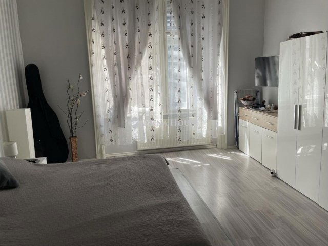 Eladó téglalakás, Budapesten, VIII. kerületben 79.9 M Ft