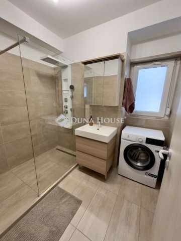 Eladó téglalakás, Budapesten, IV. kerületben 79.9 M Ft, 2 szobás