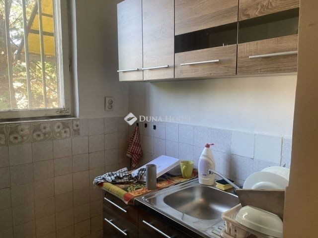 Eladó családi ház, Budapesten, XVIII. kerületben 94 M Ft