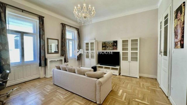 Eladó téglalakás, Budapesten, VI. kerületben 119 M Ft, 2 szobás