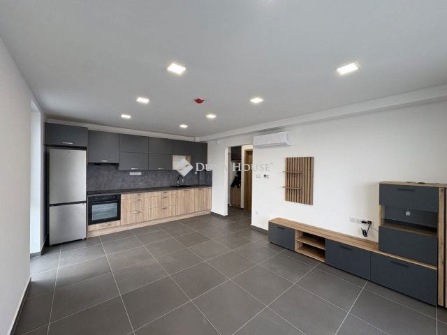 Kiadó téglalakás, albérlet, Vámosszabadin 220 E Ft / hó