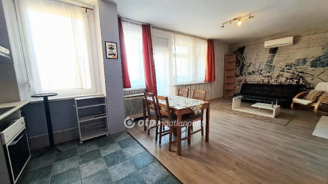 Eladó téglalakás, Székesfehérvárott 47 M Ft, 1+1 szobás