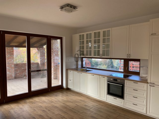 Kiadó családi ház, albérlet, Nagykovácsiban 500 E Ft / hó