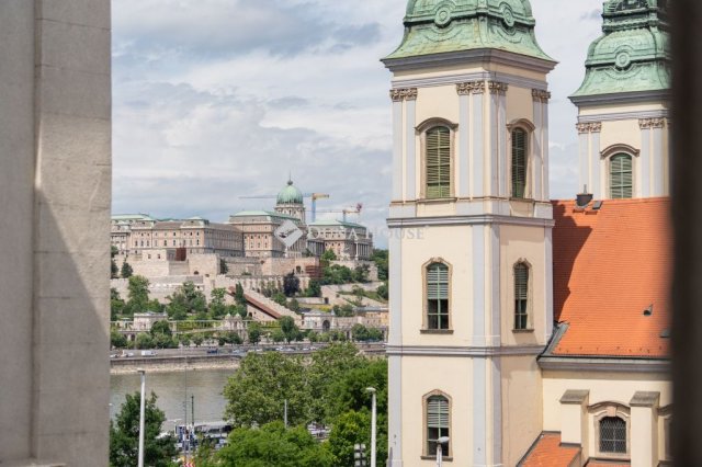 Eladó téglalakás, Budapesten, V. kerületben 299 M Ft, 3 szobás