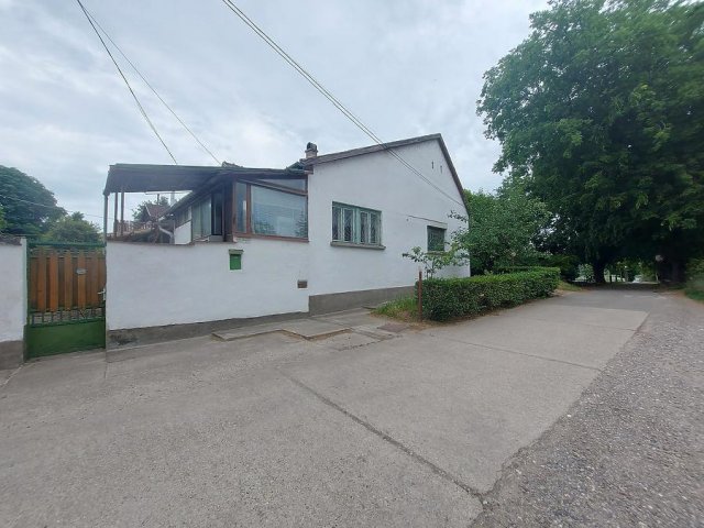 Eladó családi ház, Sződligeten 44.9 M Ft, 3 szobás