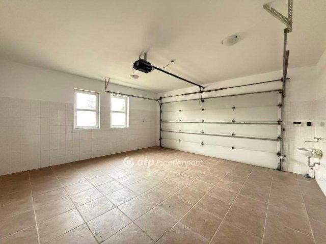 Eladó családi ház, Budapesten, XVIII. kerületben 199.9 M Ft