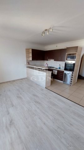 Eladó panellakás, Veszprémben 49.9 M Ft, 2+1 szobás