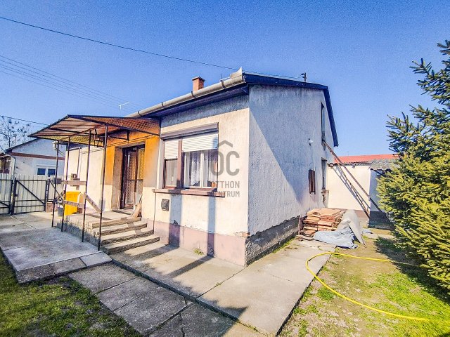 Eladó családi ház, Nagykőrösön 40.5 M Ft, 2 szobás